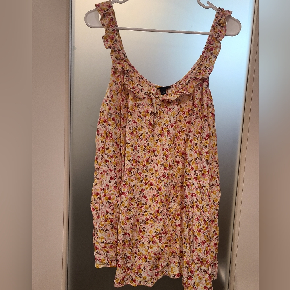 Torrid Washable Crinkle Gauze Ruffle Tie Front Tank